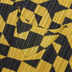 超美品 プリーツプリーズ 2016年商品 幾何学模様 クルーネック 長袖 ワンピース 4 イッセイミヤケの画像3