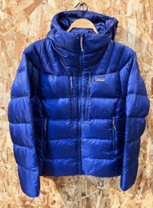 ★PATAGONIA W'S FITZ ROY DOWN HOODY//SIZE.S