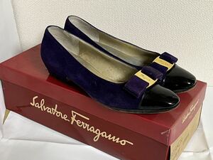 Salvatore Ferragamo BIANCA 4.5 B スエード紫×エナメル黒 22㎝お子様の外出用に