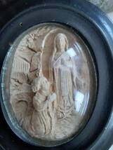 ★フランス アンティーク　素敵な 　木製　ナポレオン3世　マリア彫刻　ドームガラス付き　19世紀　小　黒フレーム　　★_画像5