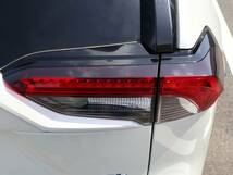 Tint+カット済み RAV4 テールランプ スモークフィルム(Type3：サイドのみ覆うタイプ) MXAA52/MXAA54/AXAH52/AXAH54 前期用 アドベンチャー_画像2