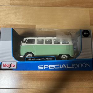 MAIST Maisto Volkswagen van samba 1/25 Volkswagen Van Samba minicar color sample wagen bus green 