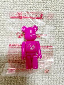 希少 開封済美品 非売品 ベアブリック 1/6計画 GLOW IN THE DARK ピンク 100% メディコムトイ BE@RBRICK MEDICOM TOY 蓄光