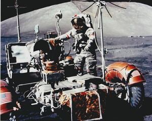 写真　アポロ17号　月面での写真　1972年12月13日撮影　(実際の写真)　約20.3x25.4cm　輸入　写真　r048