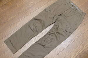 ★送料込み Eddie Bauer エディーバウアー カーゴパンツ カーキグリーン メンズカジュアル アウトドア 洋服 紳士 29/30