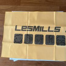 未使用 LesMills Japan サラッとドライ 光触媒マイクロファイバー アスカタオル フェイスタオル イエロー レスミルズ_画像3