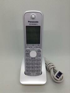 C53●Panasonic パナソニック コードレス電話 電話機 子機のみ 増設 KX-FKD502-S 充電台/PNLC1026
