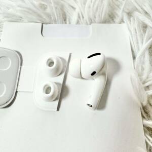 Apple アップル Airpods PRO A2083 R 右耳 イヤーチップ付き Bluetooth イヤホン イヤフォン USED 中古 B