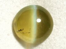 天然クリソベリルキャッツアイ ルース 1.826 ct、ソーティング付き、ケース入り_画像1