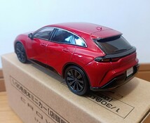 トヨタ新型クラウンスポーツ 1/30 カラーサンプルミニカー エモーショナルレッドⅢ　未使用箱付 非売品_画像3