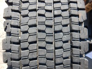 1本のみ★パT8171①t■245/80R17.5 133/131J BRIDGESTONE W900 19年★条件付送料無料★地山 4ｔ トラック ユニック 中型 スタッドレス