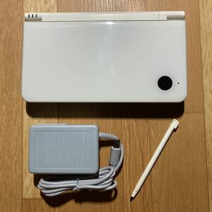 DS ニンテンドーDSi LL ナチュラルホワイト 充電器付き WJF114633309