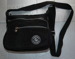 * diagonal ..OK shoulder bag black pocket many beautiful goods man and woman use *