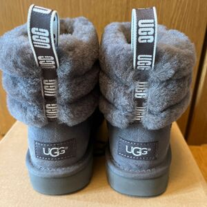 22cm 新品未使用　UGGアグ　フラッフミニキルテッド Fluff Mini ムートンブーツ