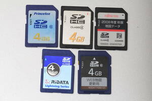 4GB SDHCカード　●いろいろ5枚セット● .