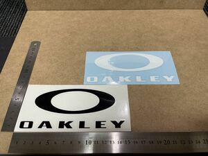 オークリー　OAKLEY カッティング　ステッカー　白黒2枚