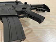 東京マルイ MARUI 電動ガン ボーイズ 対象年齢 10歳以上　COLT M4A1 コルト カービン 銃剣付き_画像10