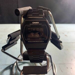 CASIO B640W 腕時計 金属ベルト ブラック (8530)