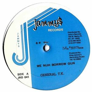 General T.K. / Ronnie Twits - We Nuh Borrow Gun / Mr. Luxury G405