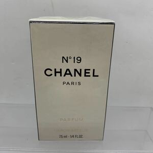 香水　新品未使用　未開封　CHANEL シャネル N°19 7.5ml 23050126