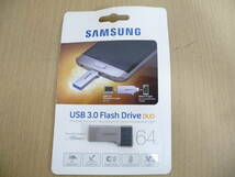 「5101105/T2B」 未開封 サムソン SAMSUNG USB 3.0 Flash Drive DUO 64GB USBメモリー　_画像1