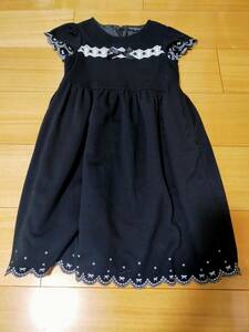 pom ponette black color One-piece 130cm used 