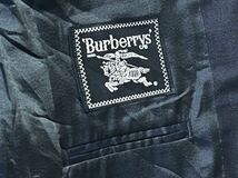 「Burberry's バーバリーズ」紺ブレザー　金ボタン　ネイビー （88-76-160/A３サイズ）テラードジャケット　シングル 2Bボタン_画像4