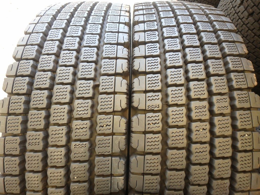 275/80r22.5の値段と価格推移は？｜105件の売買データから275/80r22.5