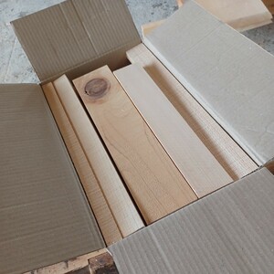 B-1379【端材セット】 国産ひのき 　板 　小物　まな板　 看板 　一枚板　 桧　 檜　無垢材　 DIY