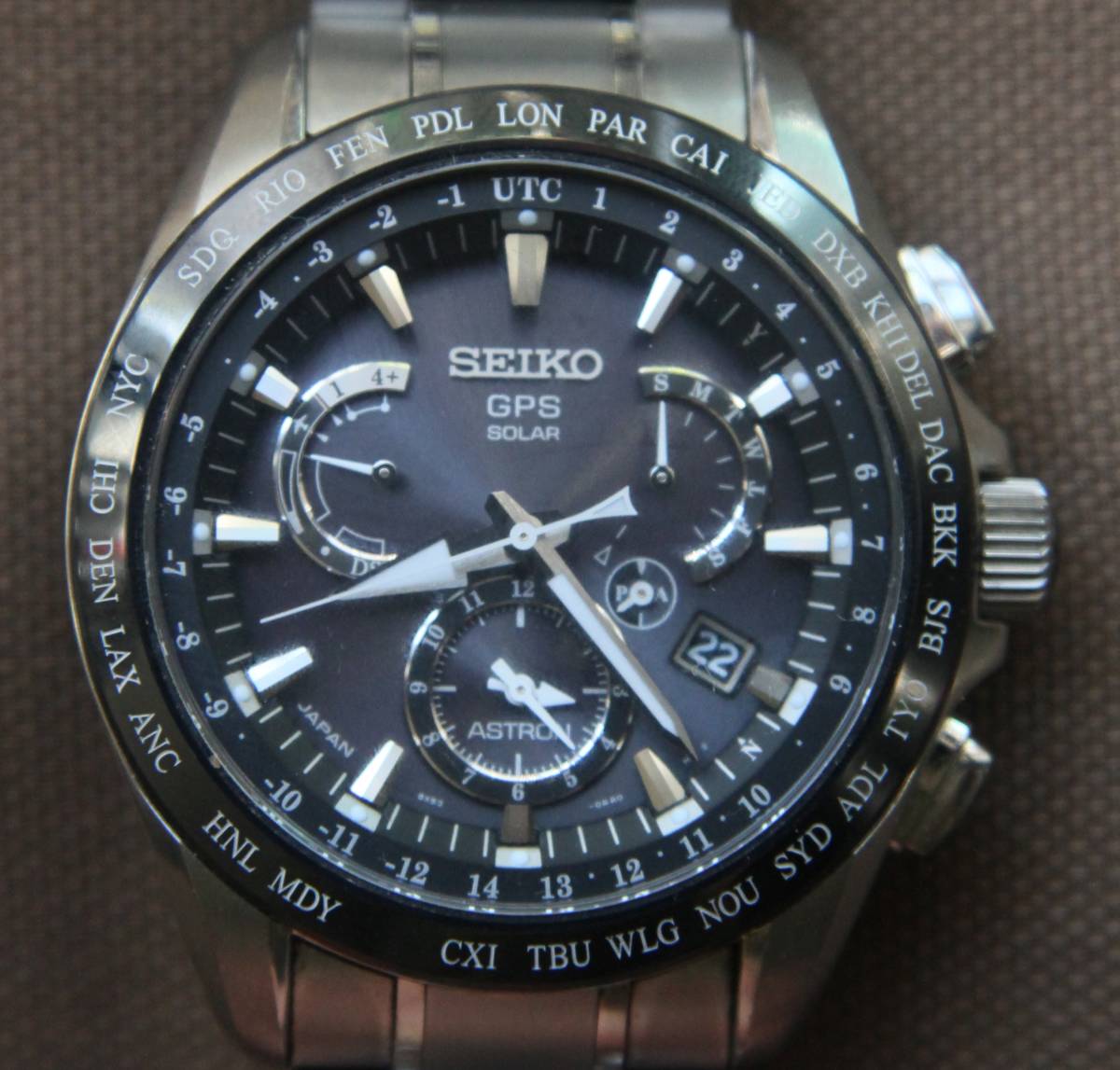 SEIKO アストロンGPS ソーラー時計 SBXB 045チタン-