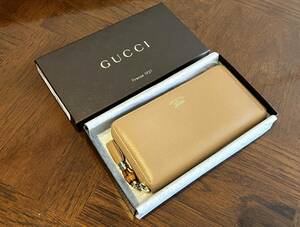 Gucci グッチ 長財布 タッセルセラリウス レザー ベージュ 307984レディース　【美品】個装箱入り