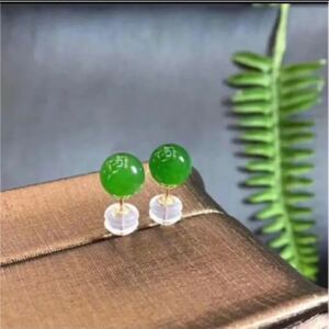 .. jade ... earrings K18