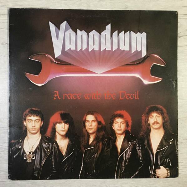 VANADIUM A RACE WITH THE DEVIL イタリア盤