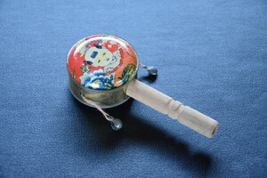  старый .... futoshi тамбурин без тарелочек жестяная пластина для поиска язык -A вне 50g10 внутри Tang . погремушка ребенок игрушка античный Vintage Vintage 