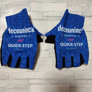 支給品　エアログローブ　DeceuninckQuickStep　クイックステップ　Vermarkドゥクーニンク　サイクルジャージ 