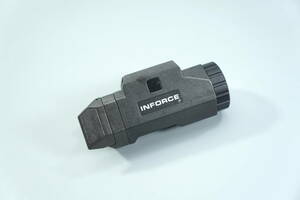 Inforce APL 初期第一世代 200Lumen ウェポンライト (Trijicon Leupold PEQ PVS PSQ LA5 peq15 wilcox surefire)