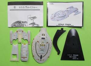  Star Trek figure 2 6:U.S.S.voija-