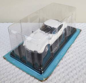 新品 未開封品 現状品 アシェット 1/24 国産名車コレクション トヨタ 2000GT 1967年式 ミニカー 車プラモデルサイズ TOYOTA