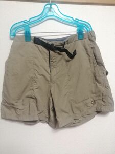 MOUNTAIN HARDWEAR　ショートパンツ　ハーフパンツ