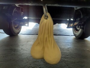  american miscellaneous goods USDM California style truck nuts BULLS BALL9 -inch cream white 