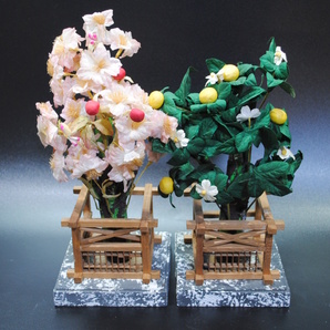 【売切り屋】桜橘 一対 3点 高さ約22～30cm 雛道具 花飾り 雛人形 雛飾り ひな人形 古い レトロ アンティークの画像2