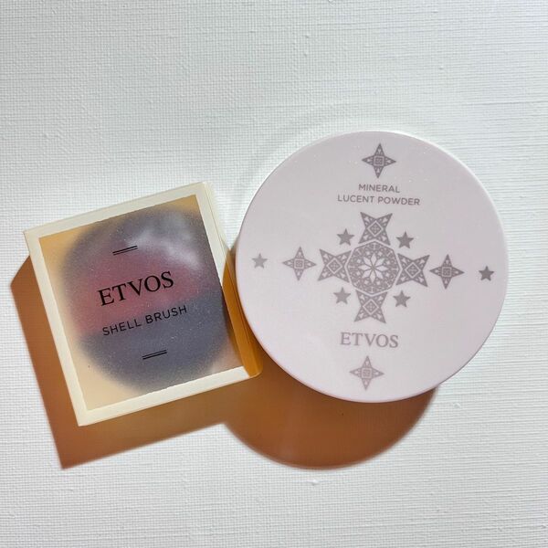 【ETVOS】エトヴォスフェイスパウダー　ミネラルルーセントパウダー ／　シェルブラシ