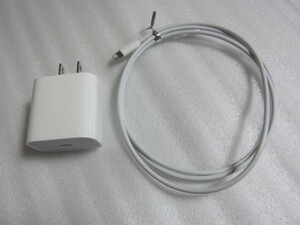 Apple 20W USB-C電源アダプタ(A2305)とApple USB-C - Lightningケーブル（1 m）