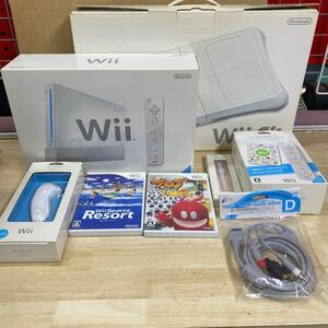 Nintendo Wii はじめてのWiiパック Wii Fit セット　任天堂 ウィーセット　ニンテンドー 中古