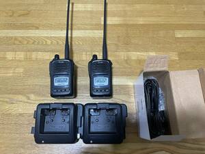 アイコム IC-D50 デジタル簡易無線機（中古）登録局 2台セット 充電器付