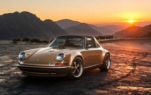 シンガー・ポルシェ 911 タルガ 2015年 Sゴールド & 夕陽 壁紙ポスター 特大ワイド版921×576mm（はがせるシール式）024W1