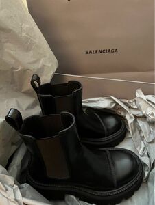 新品購入！お探しだった方是非^ ^ 正規品　BALENCIAGA バレンシアガ　ブーツ　24cm 渋谷スクランブルスクエア店購入