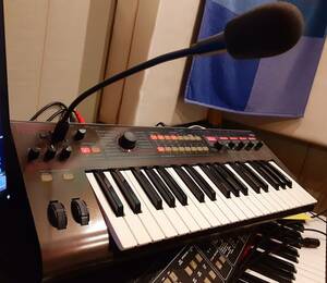 KORG R3