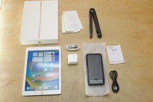 Apple iPad 第5世代 9.7インチ Wi-Fi 128GB PD対応モバイルバッテリー20000mAh新品 折りたたみスタンド付き 送料無料