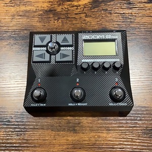 ZOOM G2 FOUR　新品同様　中古美品 